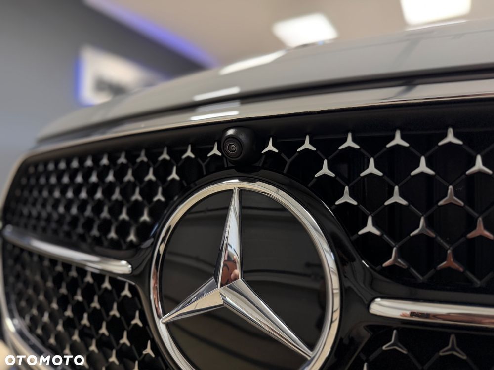 Mercedes-Benz Klasa E 220 d mHEV 4-Matic AMG 9G-Tronic - 35
