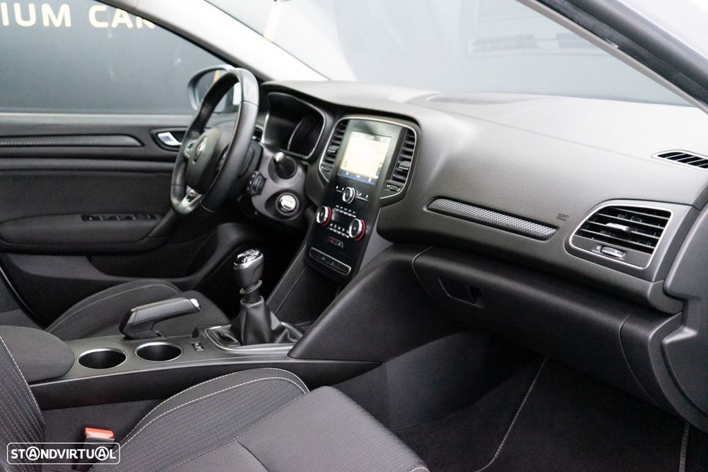 Renault Mégane 1.5 Blue dCi Intens - 45