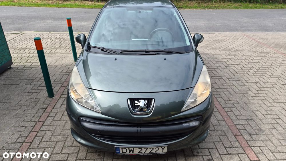 Peugeot 207 1.4 16V Trendy - 4
