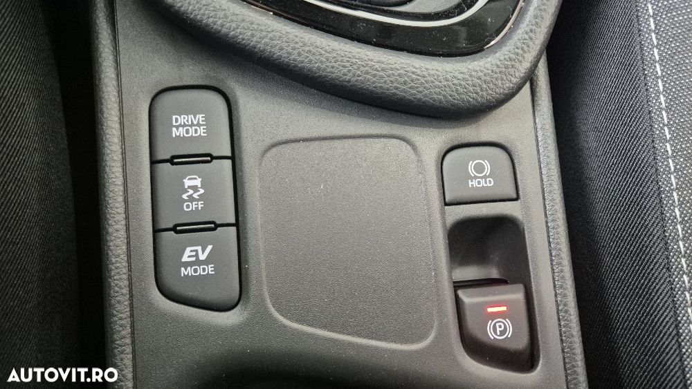 Toyota Yaris 1.5 VVT-i HSD Dynamic - 22