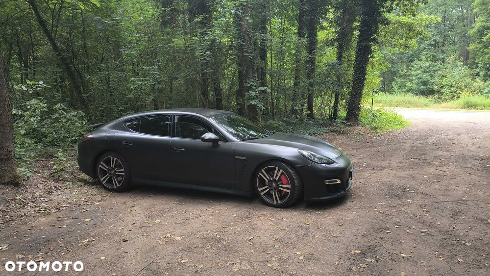 Porsche Panamera - 8