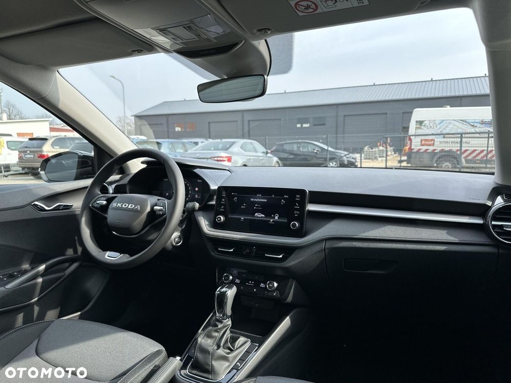 Skoda Fabia 1.0 TSI Drive DSG - 24