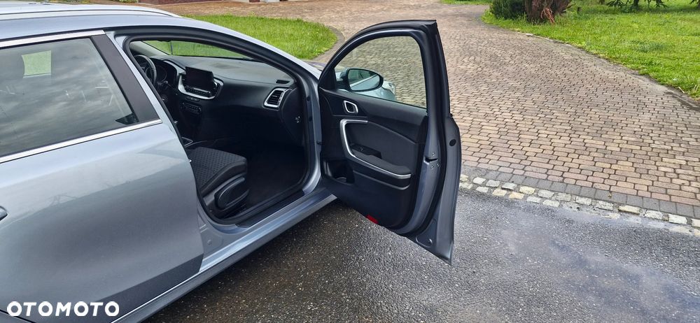 Kia Ceed 1.0 T-GDI L Business Line Plus - 32
