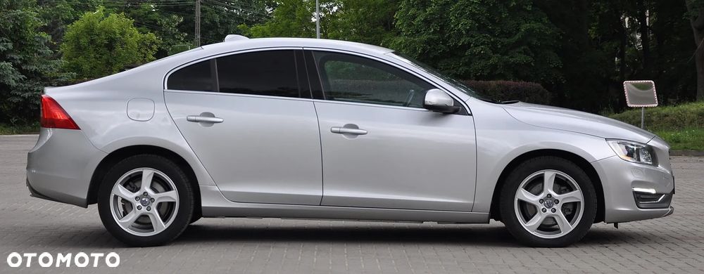 Volvo S60 D4 R-Design Summum - 15