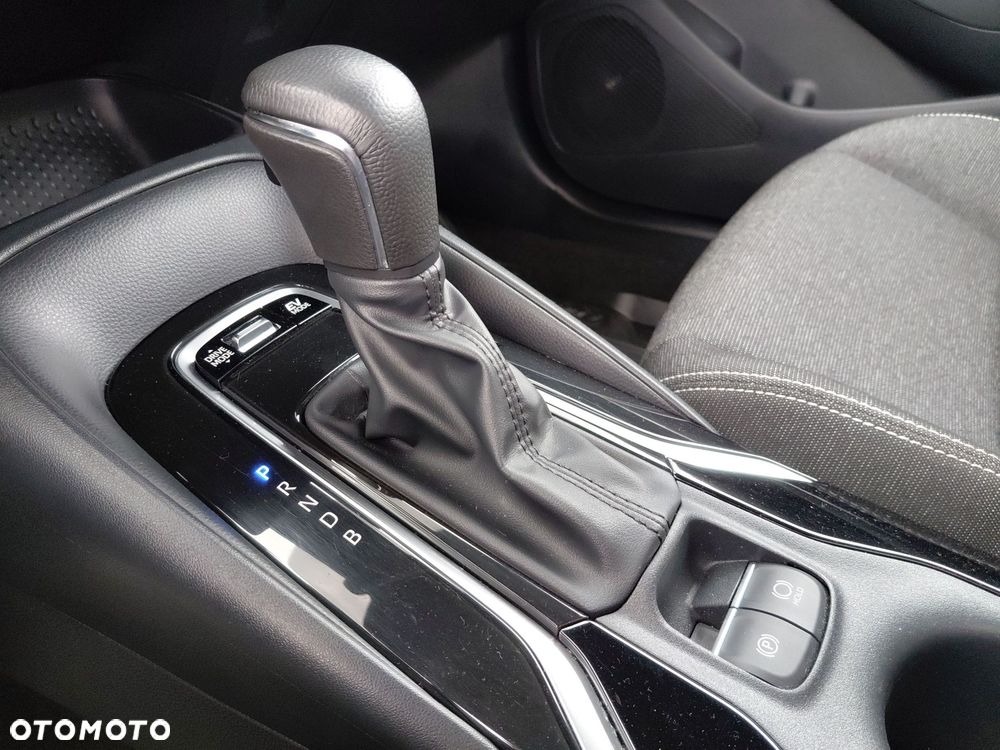 Toyota Corolla 1.8 Hybrid Comfort - 24