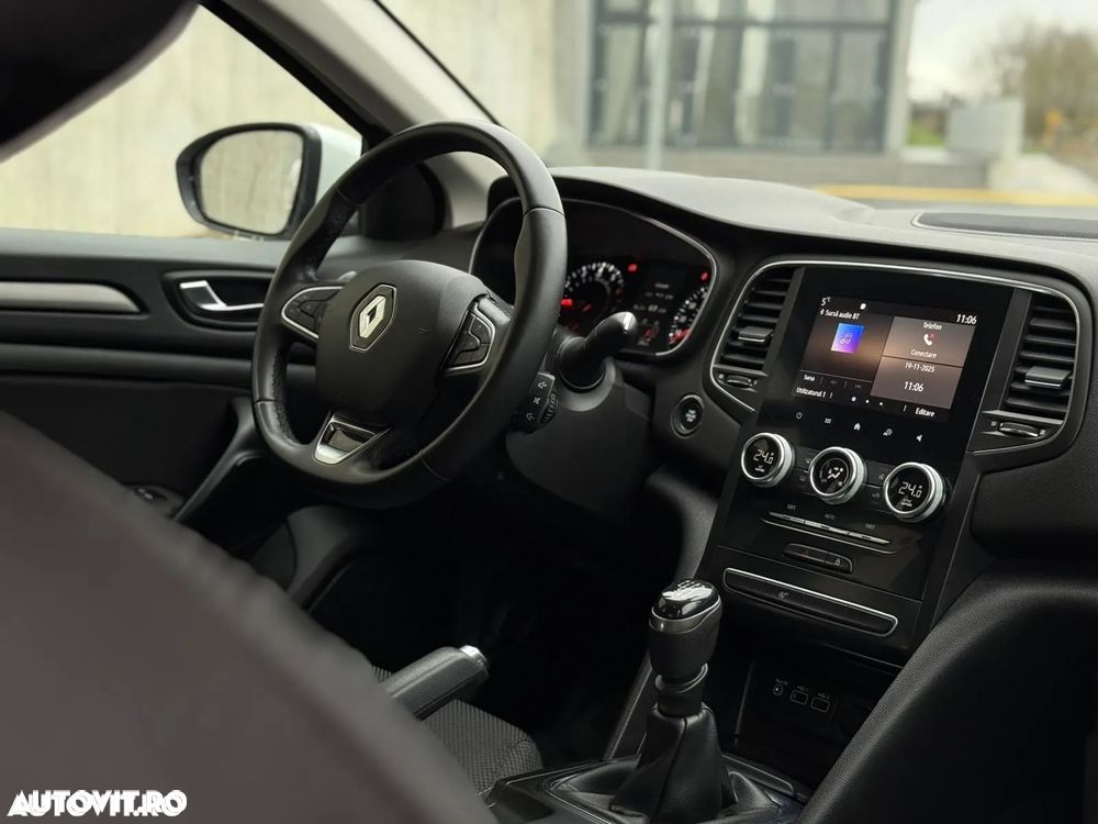 Renault Megane TCE 140 GPF Zen - 20