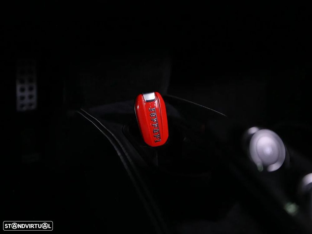 Ferrari F8 Tributo Spider - 42