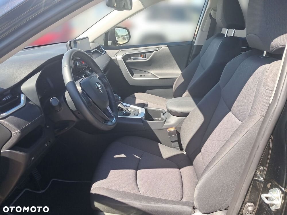 Toyota RAV4 - 8