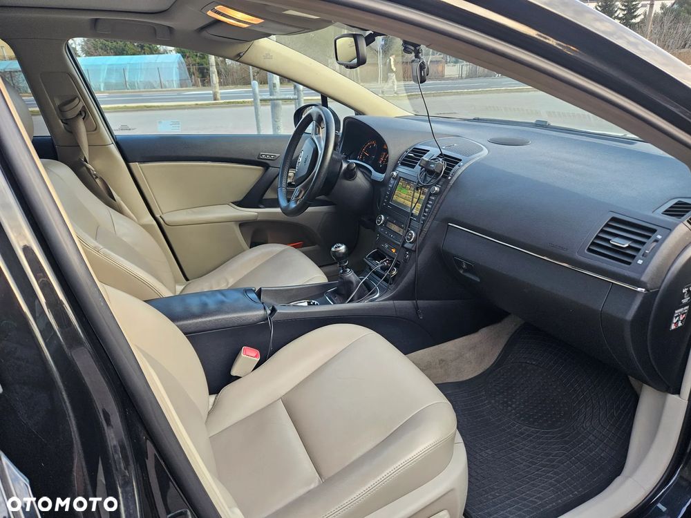 Toyota Avensis 2.2 D-CAT Prestige - 13