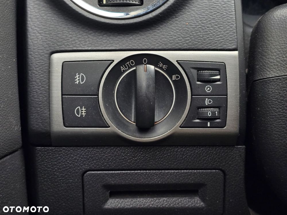 Opel Antara 2.0 CDTI 4x4 Edition - 32