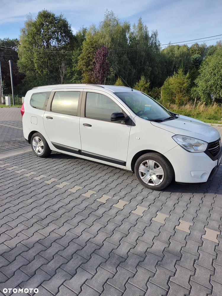 Dacia Lodgy 1.6 SCe Laureate S&S - 3