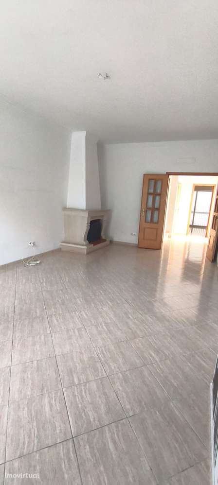 Moradia T2+1 Quinta do Conde, Sesimbra - Grande imagem: 2/25