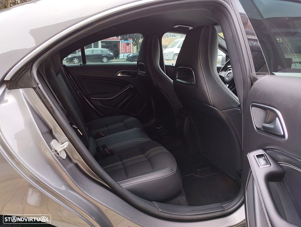 Mercedes-Benz CLA 220 d Urban Aut. - 11