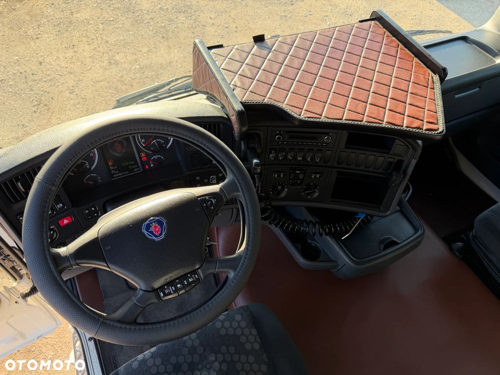 Scania R450 CROWN EDITION / HYDRAULIKA DWUOBWODOWA + 2 ZBIORNIKI PALIWOWE / RETARDER / LAMPY LED / TACHOGRAF NOWEJ GENERACJI GEN2v2 / FULL SPOJLERY / PIĘKNA SCANIA 2017 ROK !! - 24