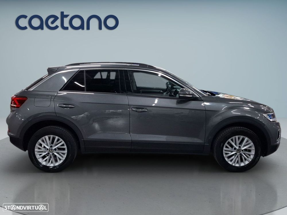 Volkswagen T-Roc 1.0 TSI Life — fotografia 9