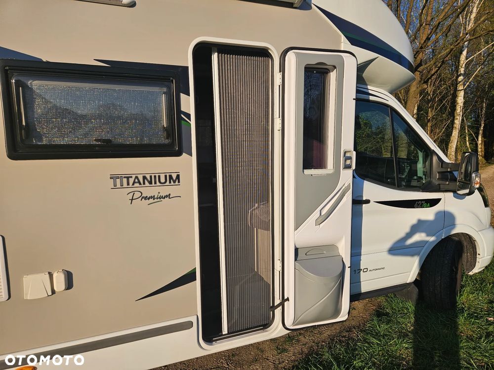 Ford CHAUSSON 627 GA - 12