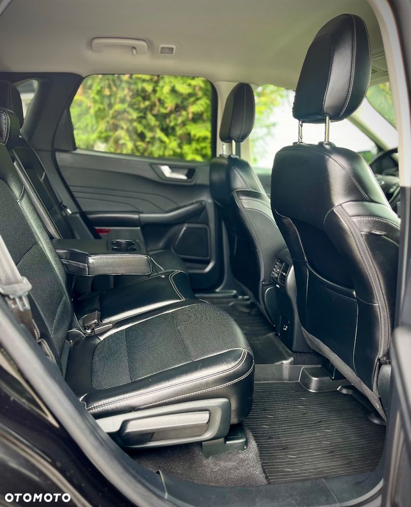 Ford Kuga 2.5 FHEV FWD Titanium X - 14