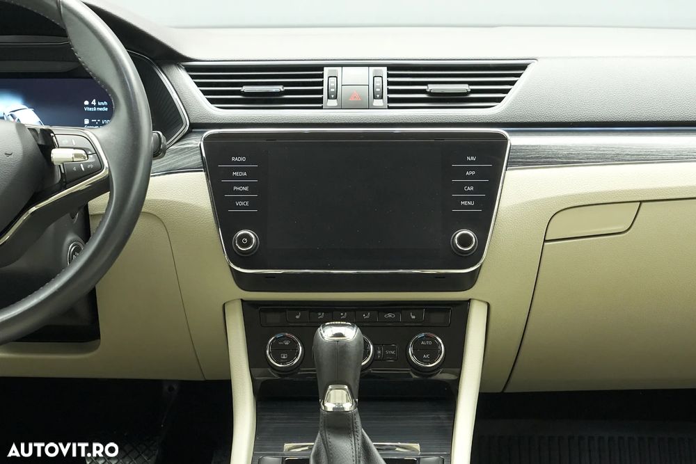Skoda Superb 2.0 TSI DSG 4X4 Style - 19