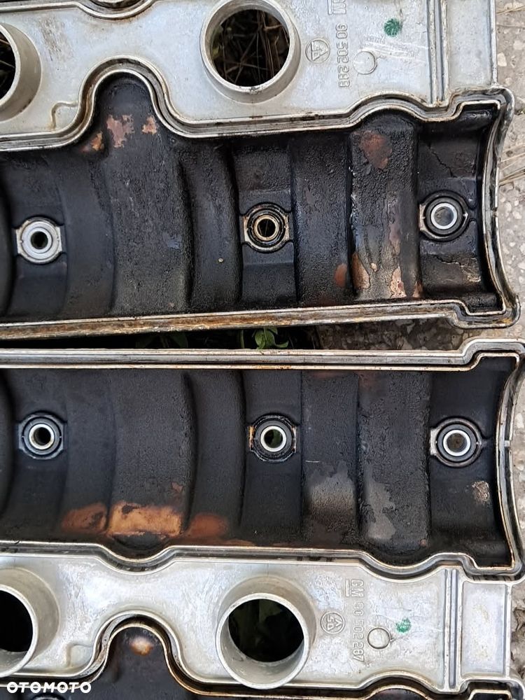 Aluminiowe pokrywy zaworów Opel 2.5v6 - 3