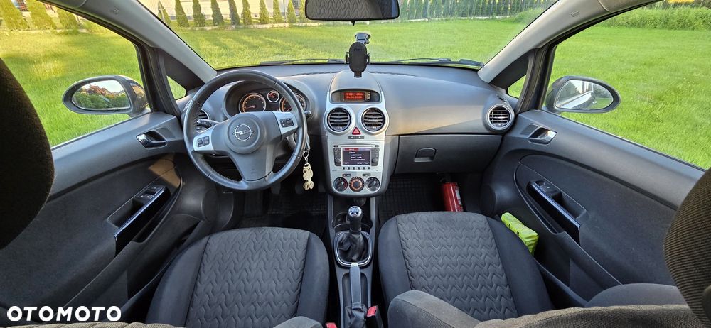 Opel Corsa - 2