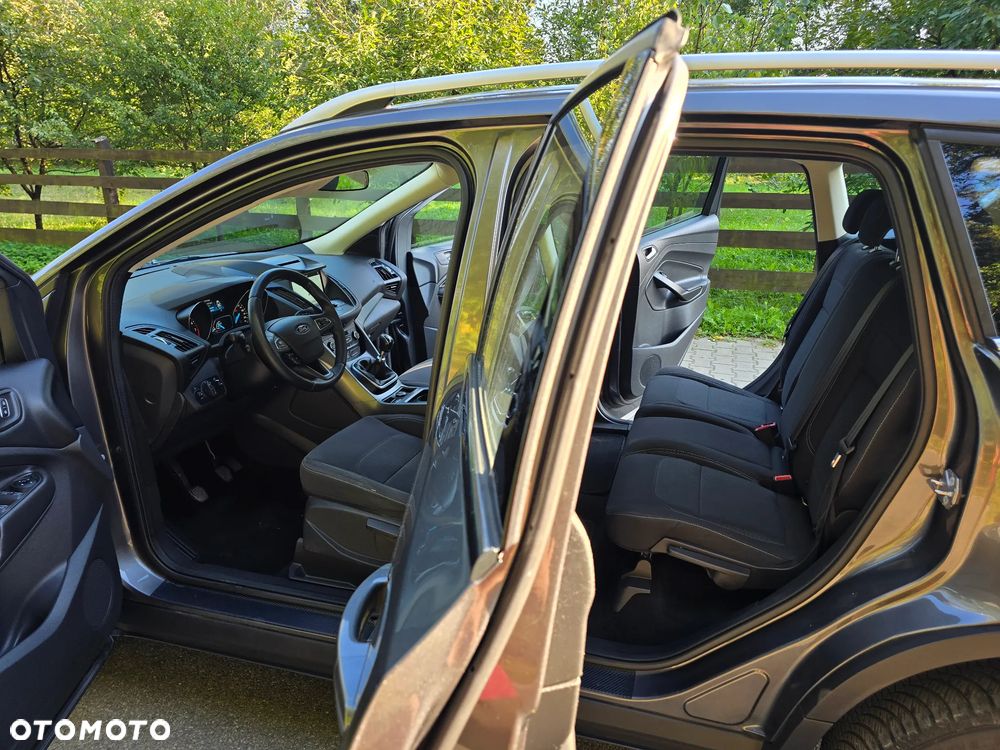 Ford Kuga 1.5 EcoBoost 2x4 Cool & Connect - 21