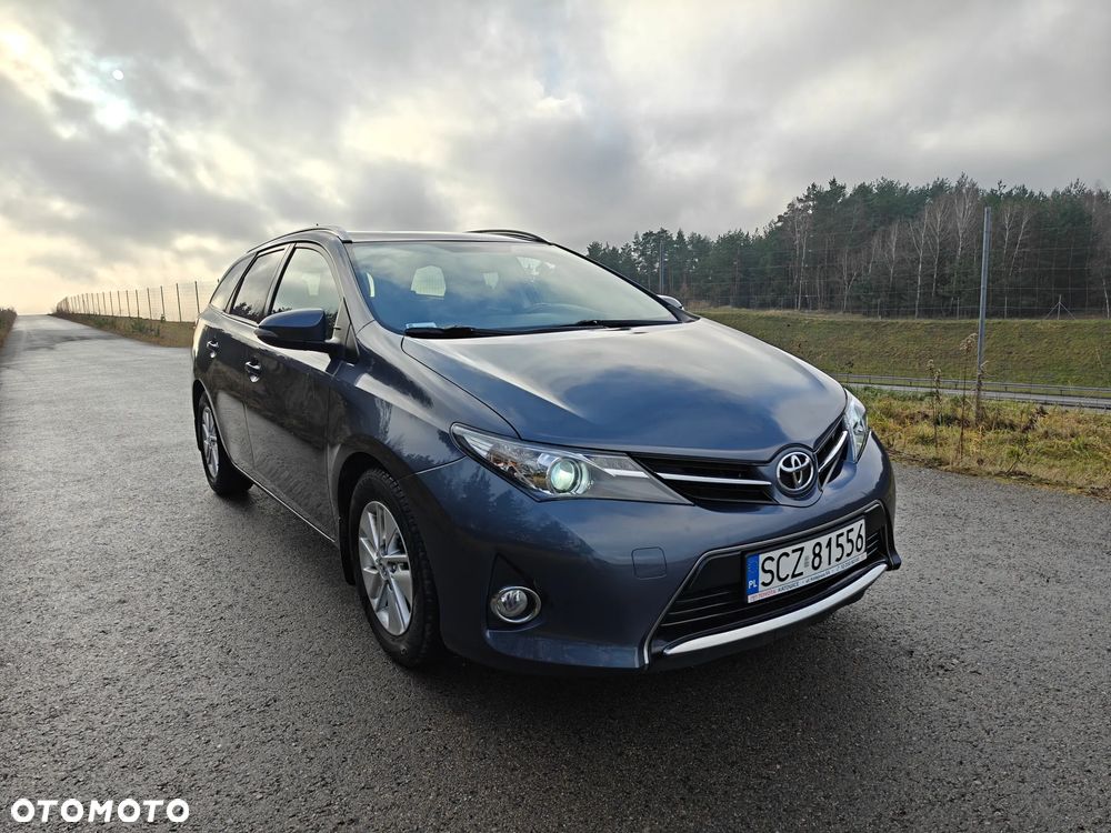 Toyota Auris 1.4 D-4D Premium Comfort - 5