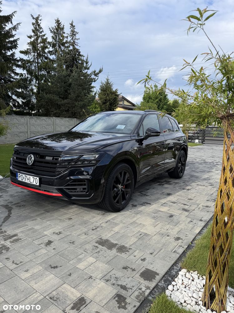 Volkswagen Touareg - 1