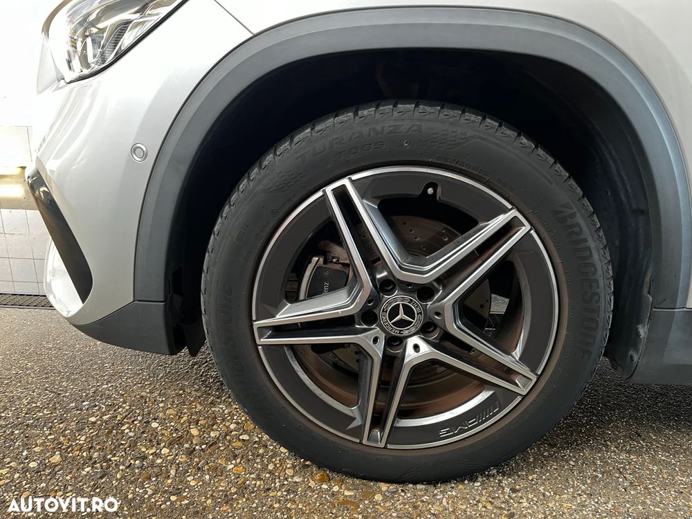 Mercedes-Benz GLA 250 e 8G-DCT - 31
