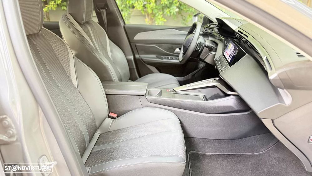 Peugeot 308 1.2 Hybrid Allure e-DCS6 - 22