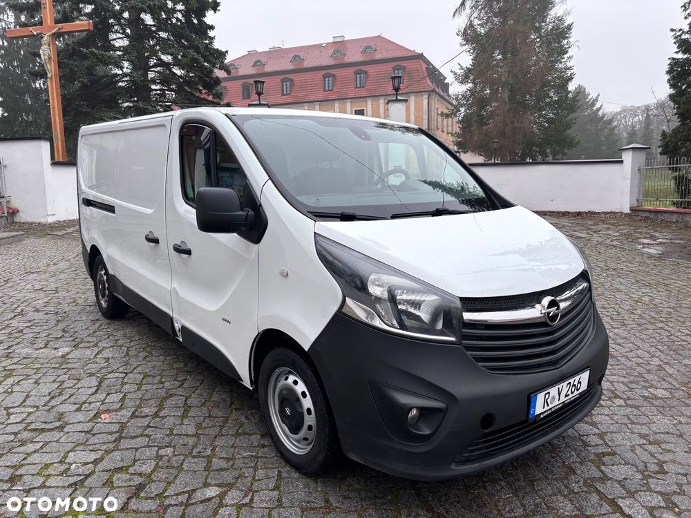 Opel Vivaro - 1