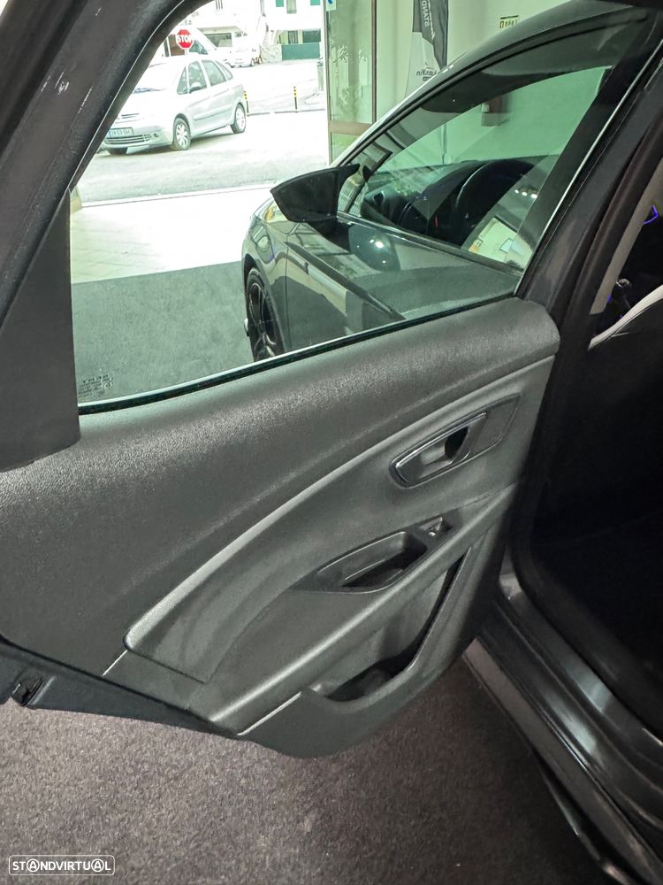 SEAT Leon 1.6 TDI Style Ecomotive - 11