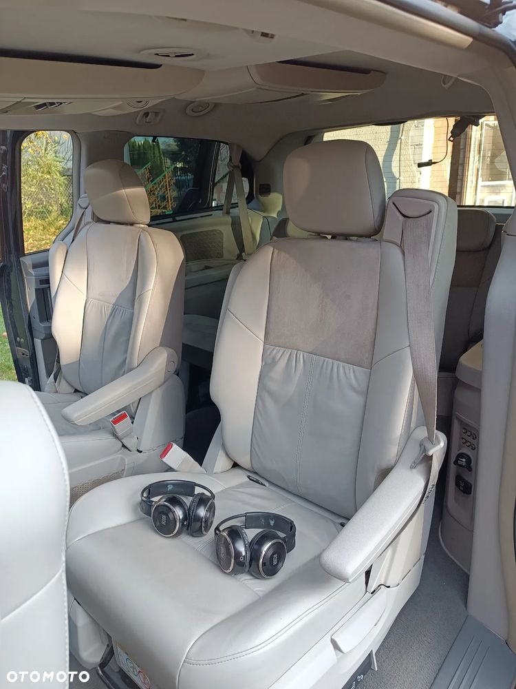 Chrysler Town & Country 4.0 Limited - 13