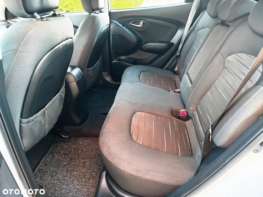 Hyundai ix35 1.6 2WD blue Trend - 20