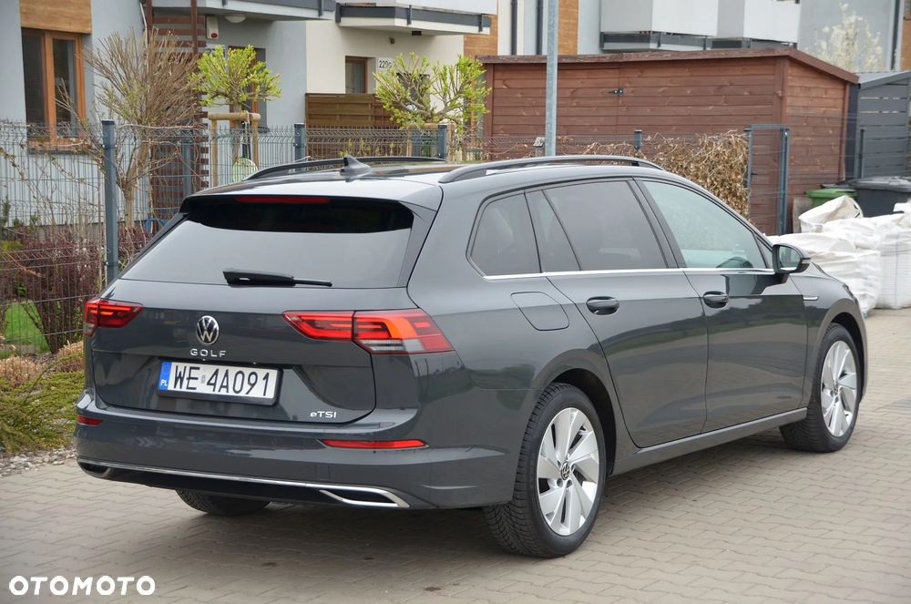 Volkswagen Golf 1.5 eTSI EVO Style DSG - 6