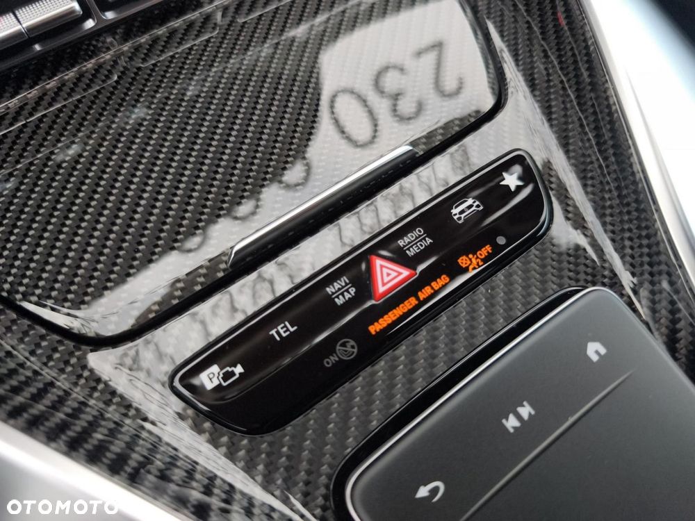 Mercedes-Benz AMG GT - 19