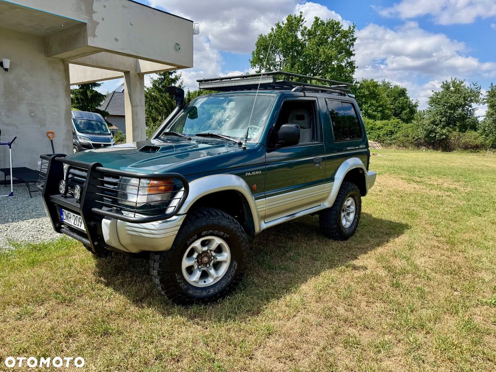 Mitsubishi Pajero - 5