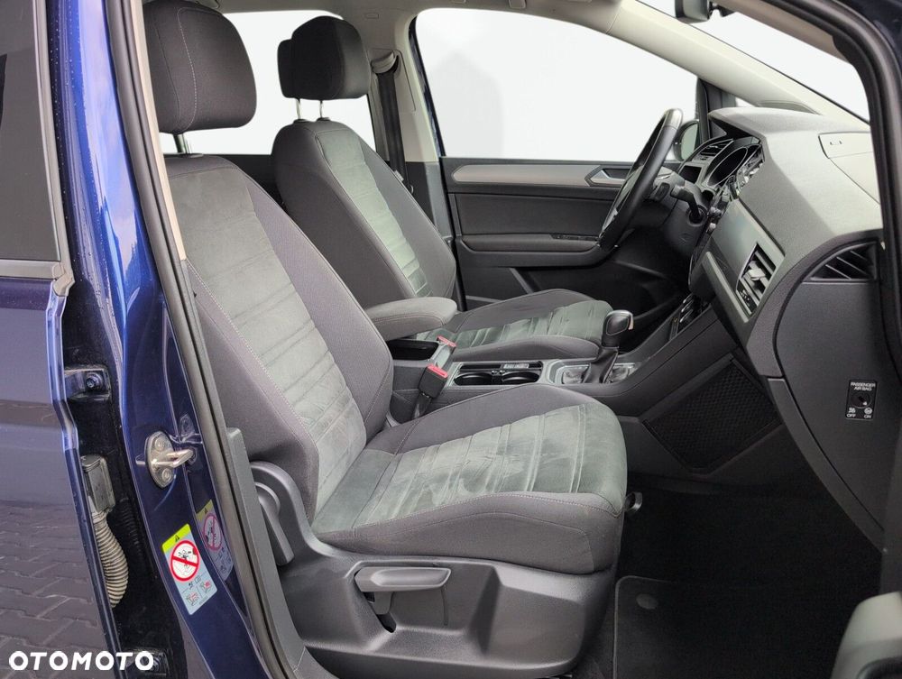 Volkswagen Touran - 15