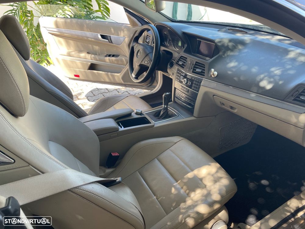 Mercedes-Benz E 220 - 29