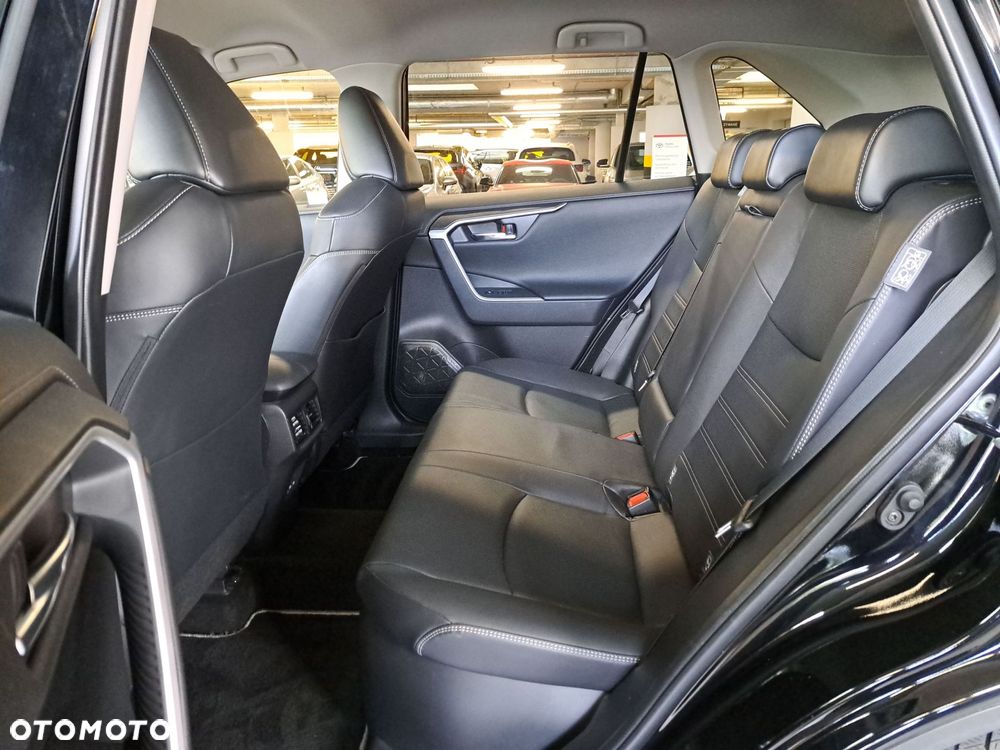 Toyota RAV4 - 13