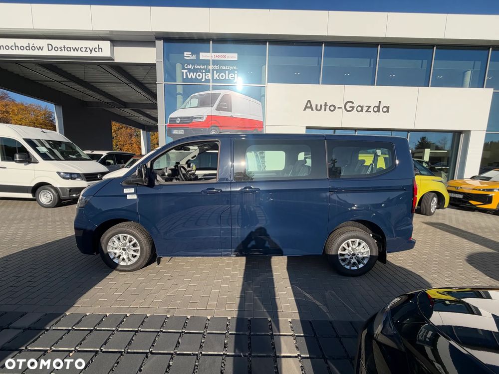 Volkswagen Caravelle - 9