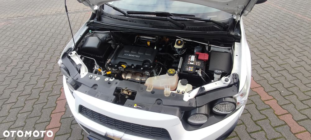 Chevrolet Aveo 1.2 LT+ - 15