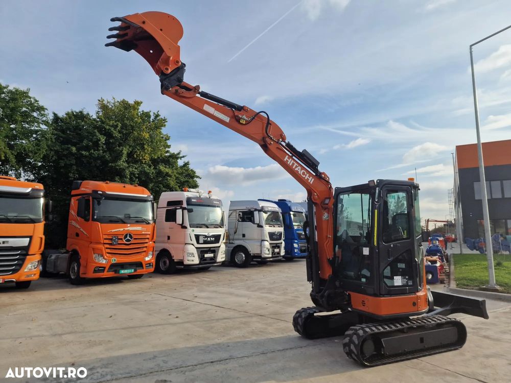 Hitachi ZX33U-6, Masa Operationala 3,7t, 2023, 1.305h, CUPLA RAPIDA HIDRAULICA+3 CUPE NOI, SistemAntifurt, Inst picon, senile 80% bune, Aer conditionat, Adancime sapare 5m, Ridica 2,8tone, Motor 25CP, posibilitate leasing 4 ani, CA NOU-PROMOTIE 36900 EUR+Tva - 39