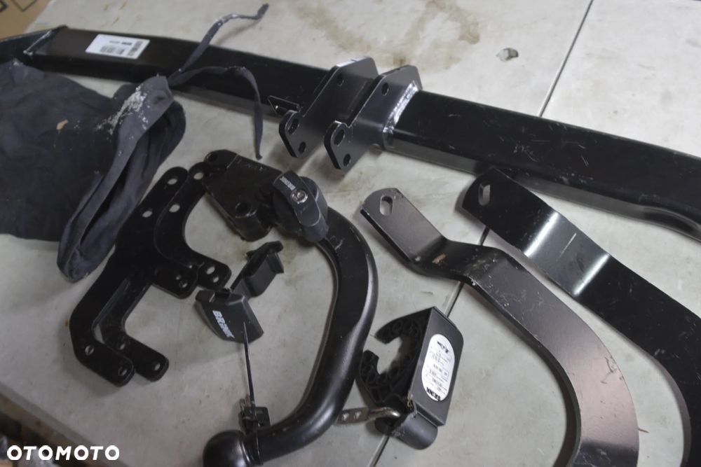 Citroen C5 kombi 2008-17 Zestaw zaczepu przyczepy BRINK 482100 - 4