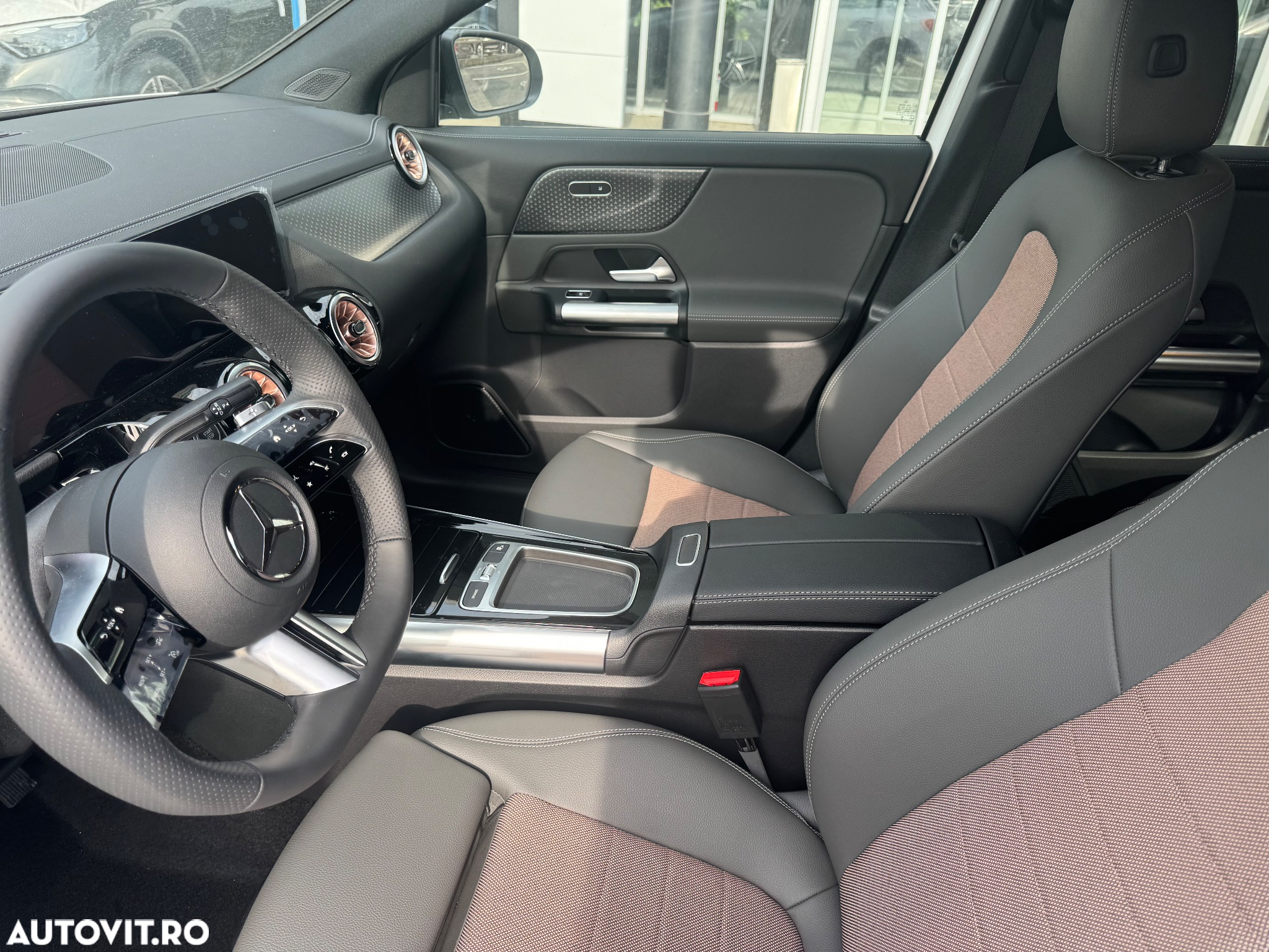 Mercedes-Benz EQA 250+ - 22