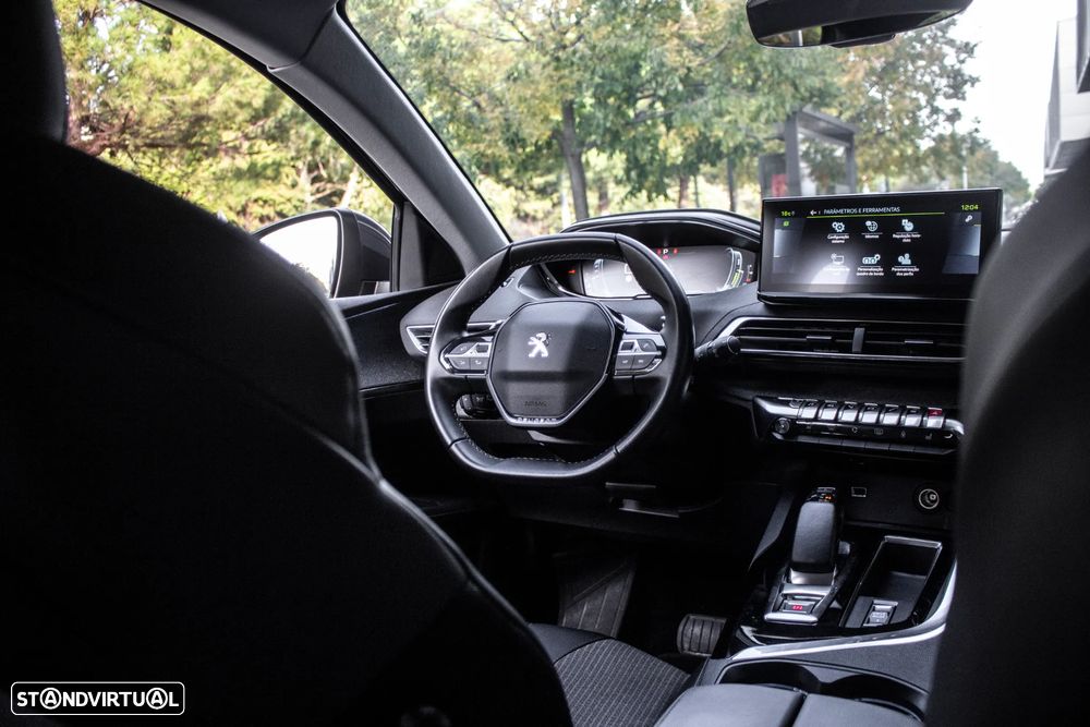 Peugeot 3008 1.6 Hybrid Allure e-EAT8 - 34