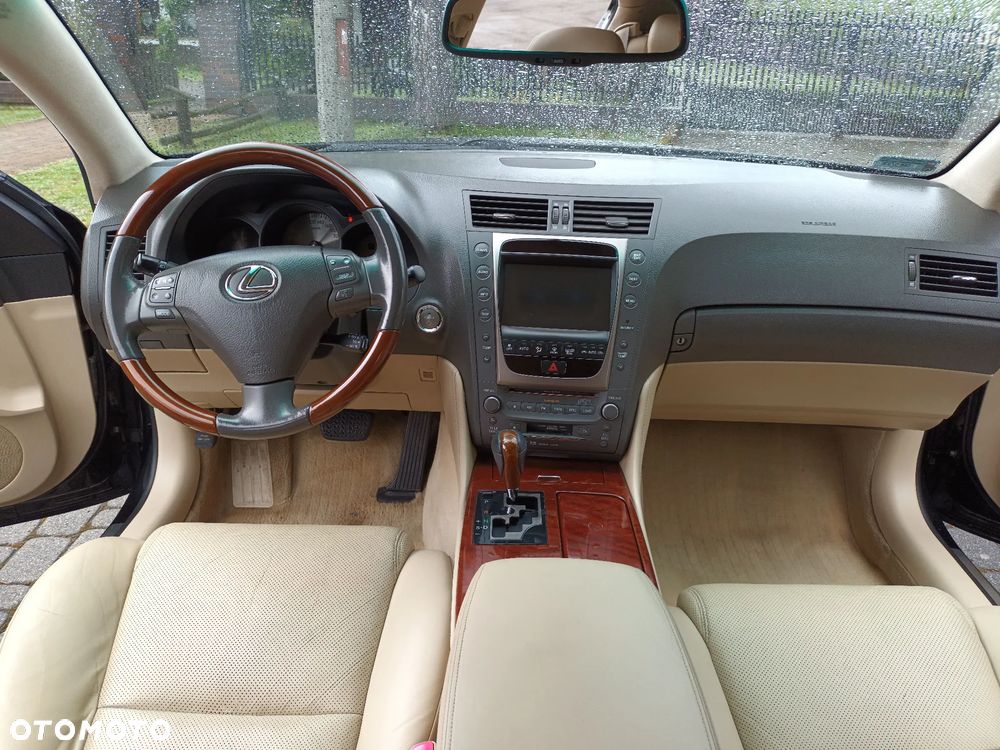 Lexus GS - 4