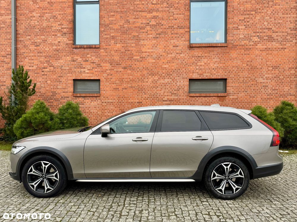 Volvo V90 Cross Country D5 SCR AWD Pro - 21