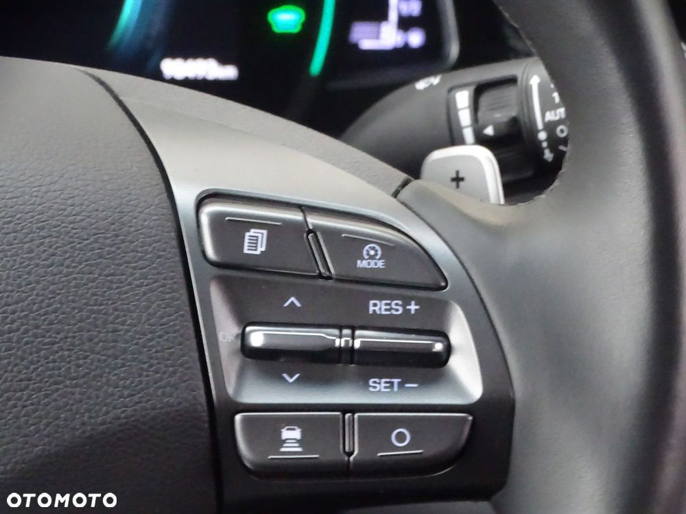 Hyundai IONIQ - 19