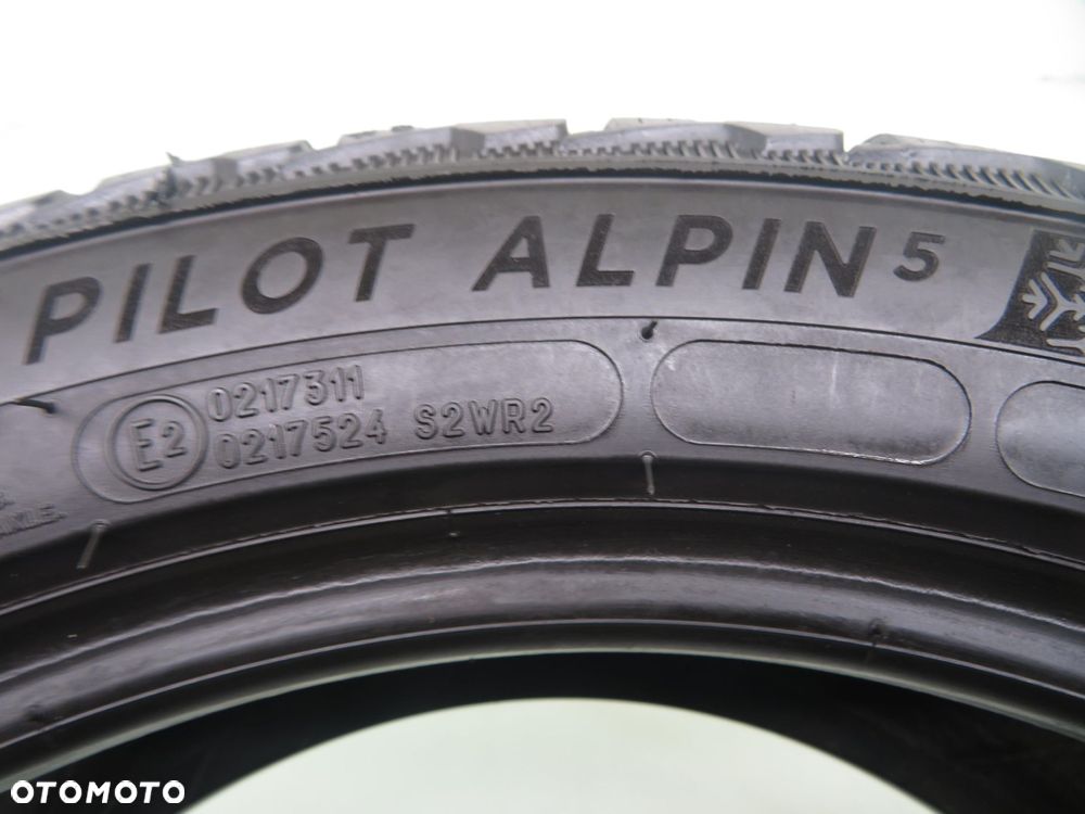 1x 235/45 R18 OPONA ZIMOWA Michelin Pilot Alpin 5 98V XL - 4