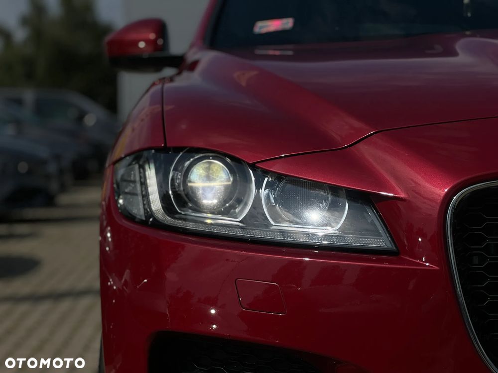 Jaguar F-Pace - 11